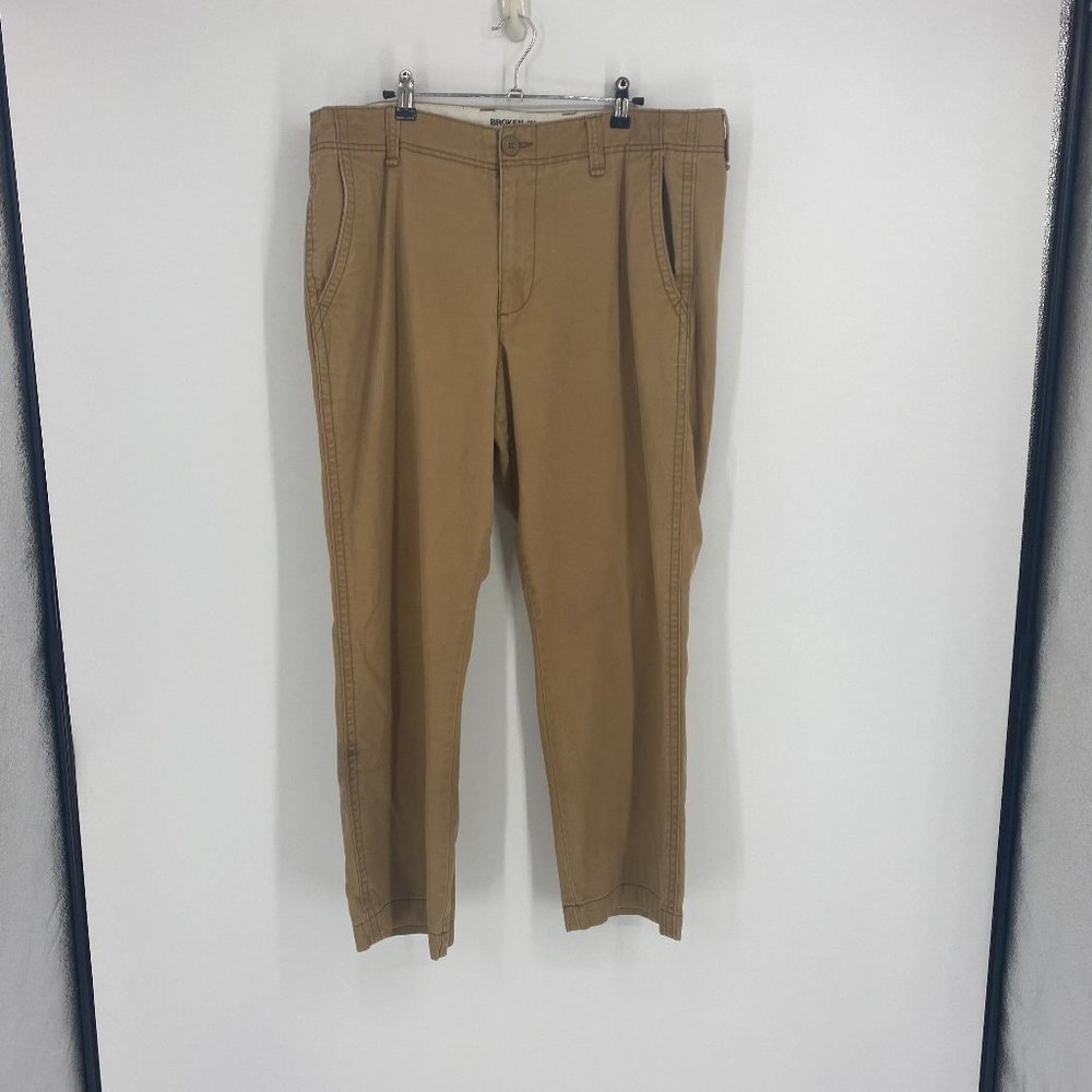 Old Navy | Broken-In Khakis 36x30